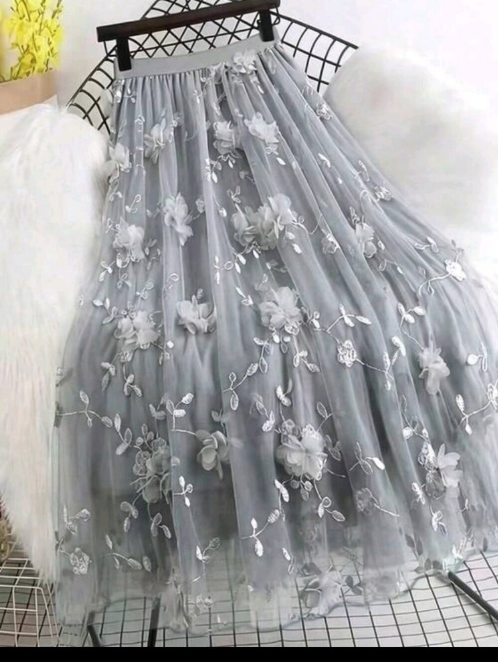 Gray Floral Appliqué Tulle Midi Skirt
